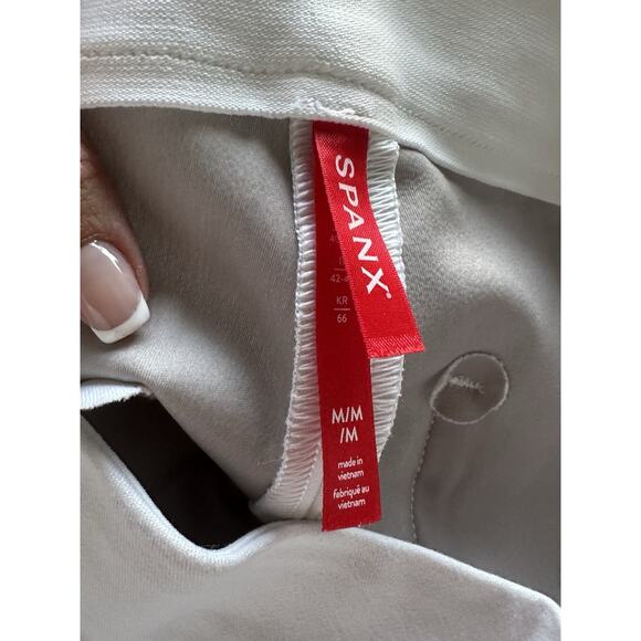 Spanx The Perfect Pant Slim Straight Pull On White Stretch Size M Travel CLASSIC - Picture 15 of 16